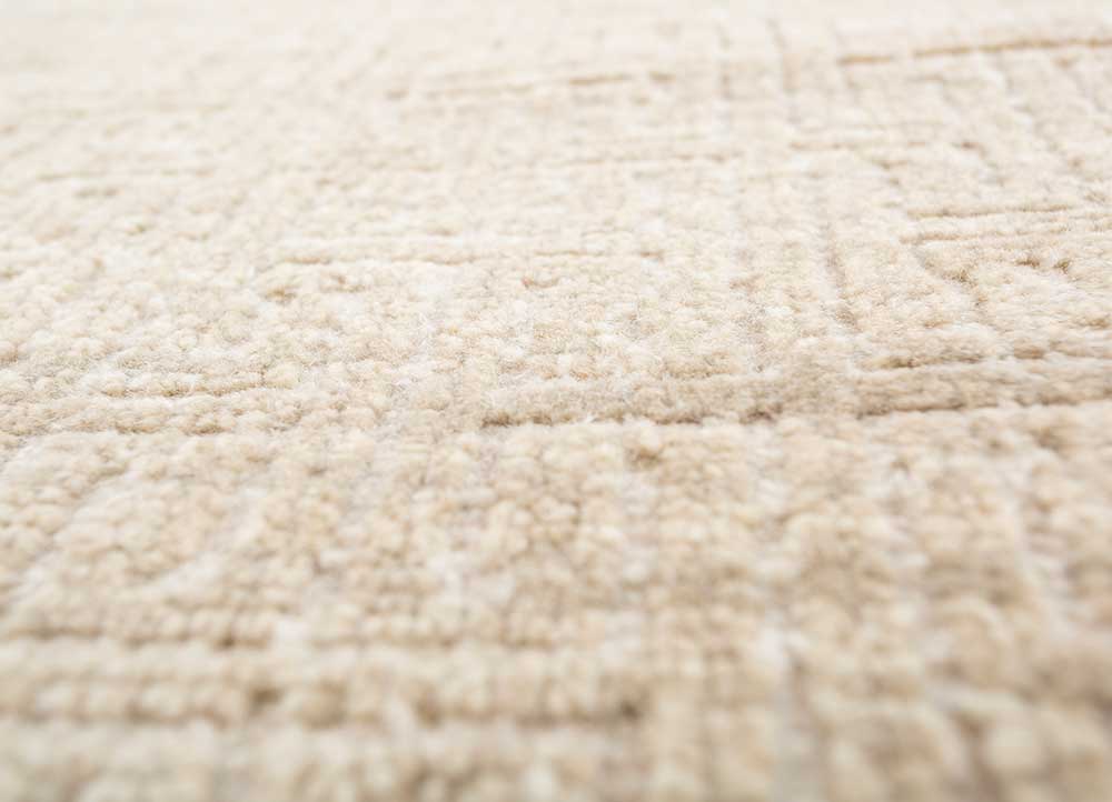 thyme grey and black wool hand knotted Rug - CloseUp