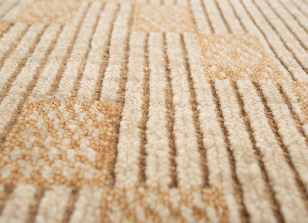 thyme gold wool hand knotted Rug - CloseUp