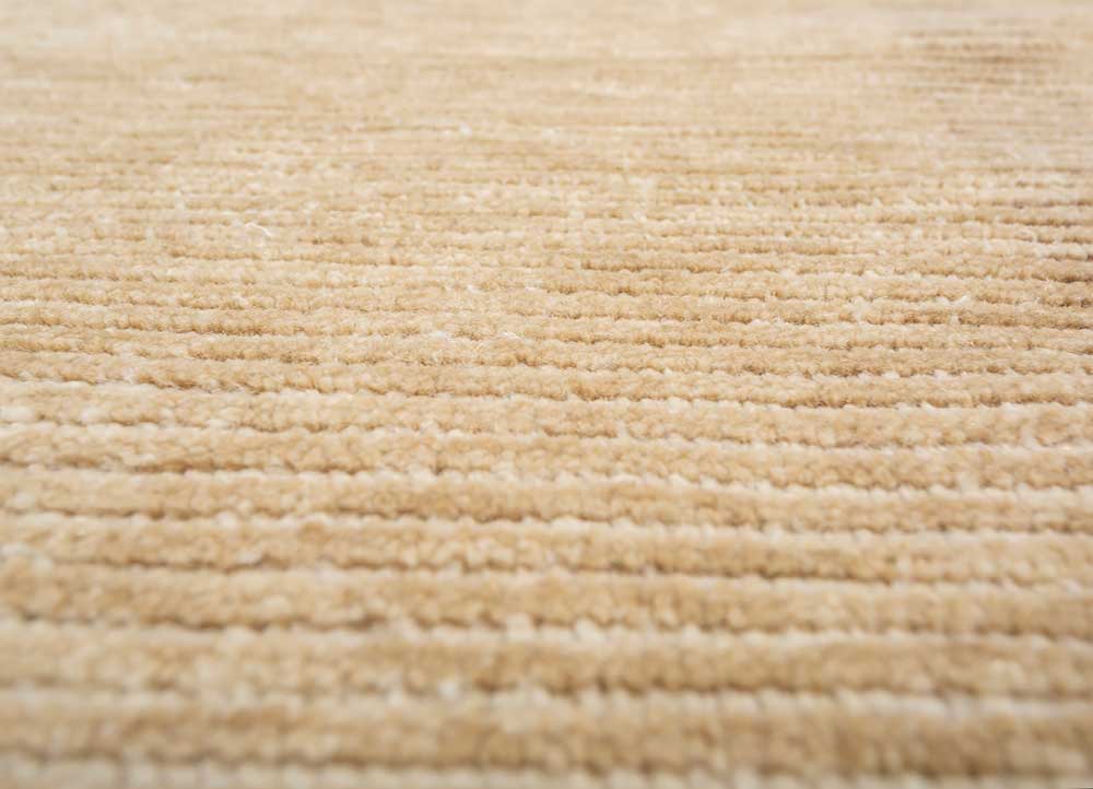 aprezo beige and brown wool hand knotted Rug - CloseUp