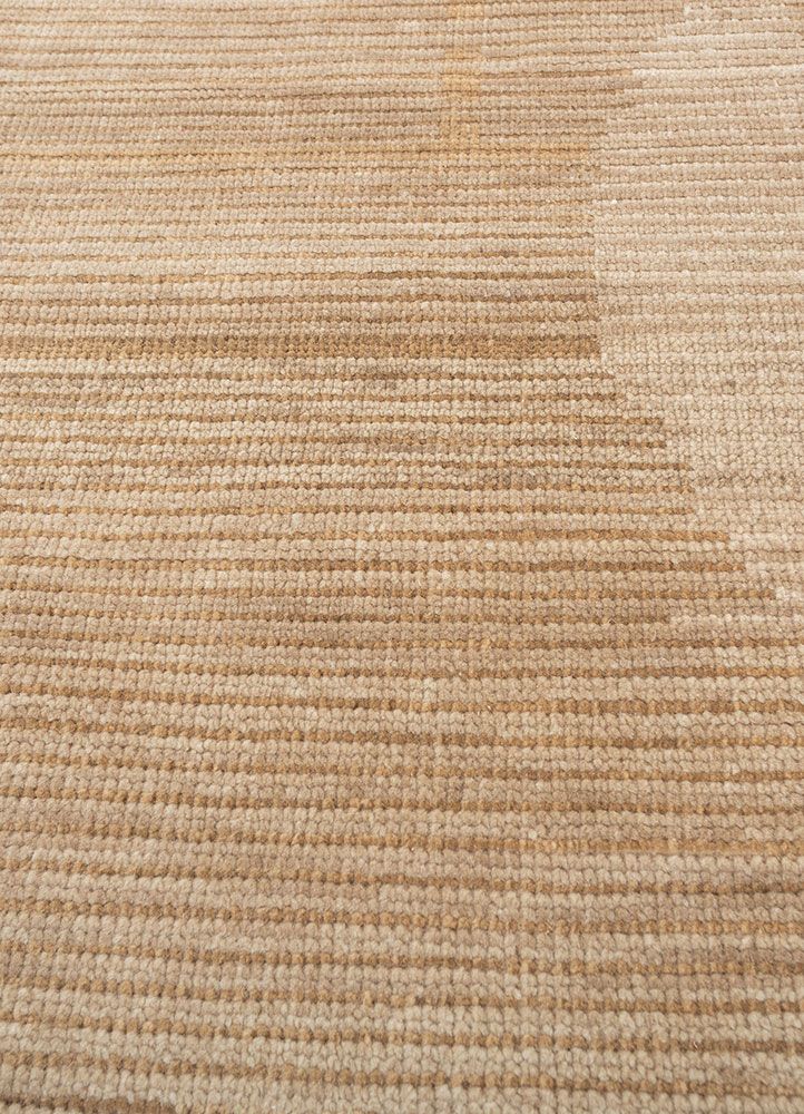 blythe beige and brown wool hand knotted Rug - CloseUp