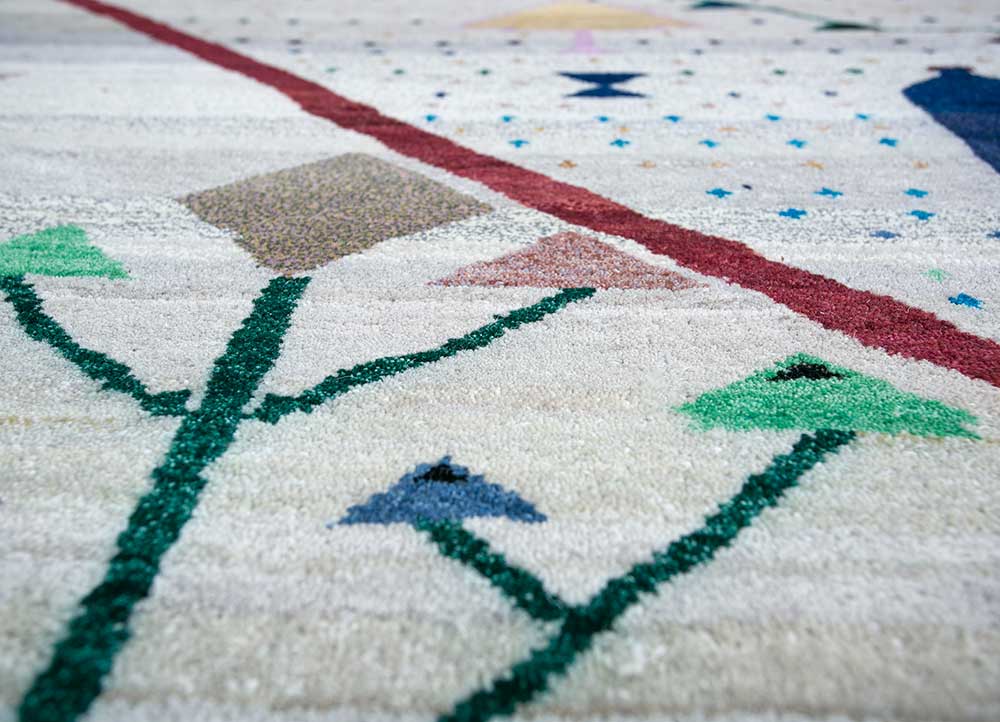 freedom manchaha grey and black wool hand knotted Rug - CloseUp