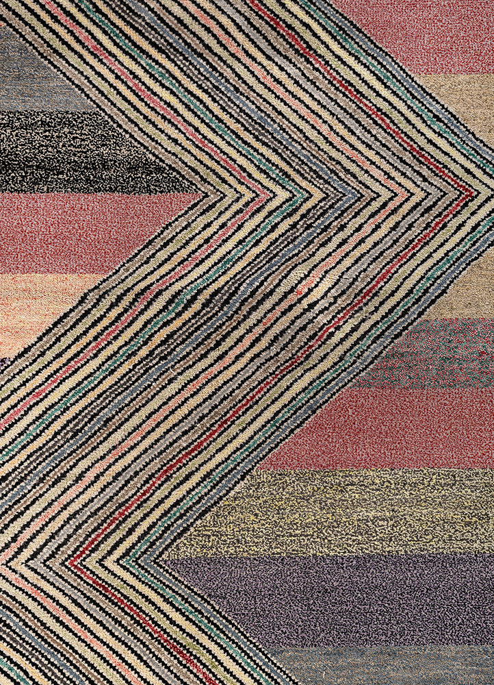 manchaha grey and black wool and bamboo silk hand knotted Rug - CloseUp
