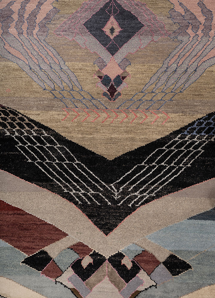 manchaha grey and black wool and bamboo silk hand knotted Rug - CloseUp