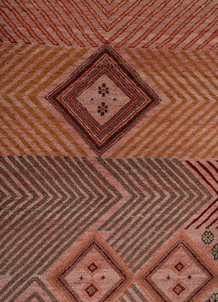 manchaha red and orange wool and bamboo silk hand knotted Rug - CloseUp