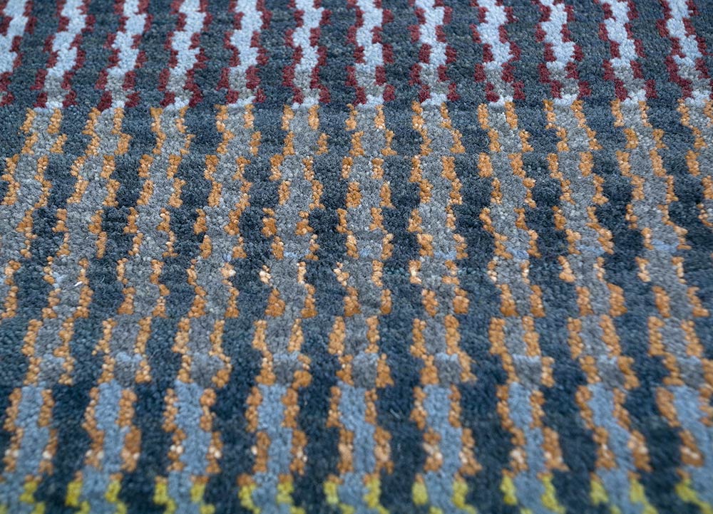 manchaha blue wool and bamboo silk hand knotted Rug - CloseUp