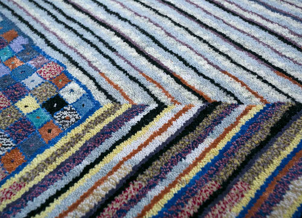 manchaha blue wool and bamboo silk hand knotted Rug - CloseUp