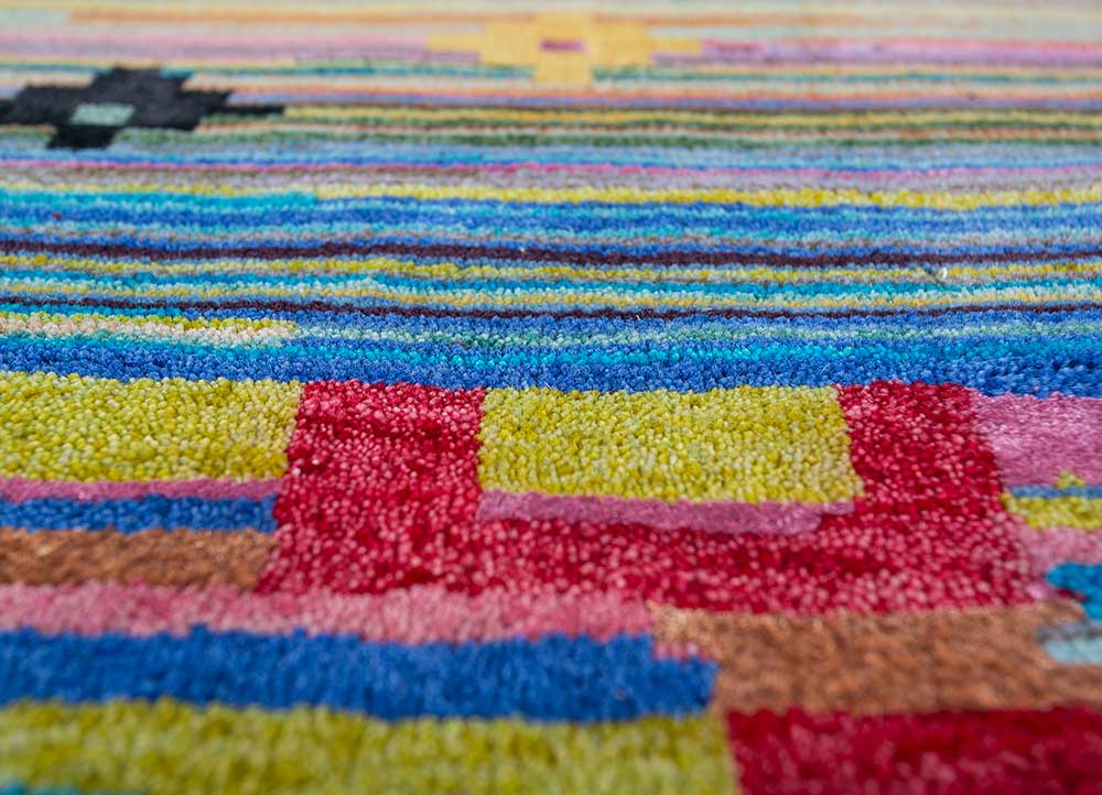 freedom manchaha pink and purple wool and bamboo silk hand knotted Rug - CloseUp