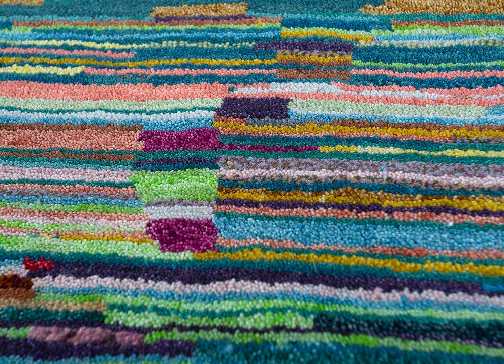 freedom manchaha blue wool and bamboo silk hand knotted Rug - CloseUp