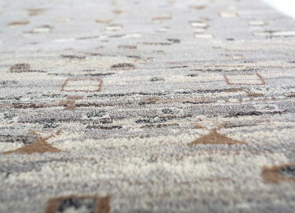 manchaha grey and black wool and bamboo silk hand knotted Rug - CloseUp