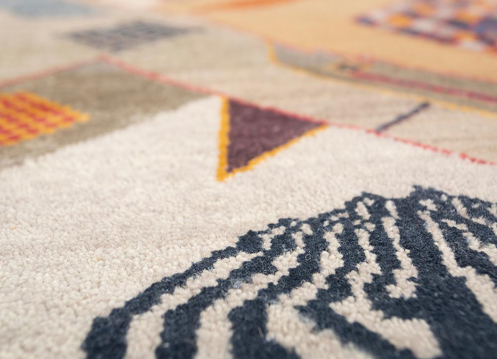 manchaha grey and black wool and bamboo silk hand knotted Rug - CloseUp