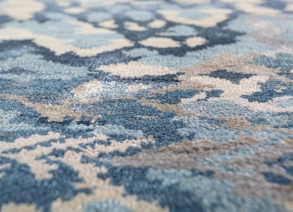 manchaha blue wool and bamboo silk hand knotted Rug - CloseUp