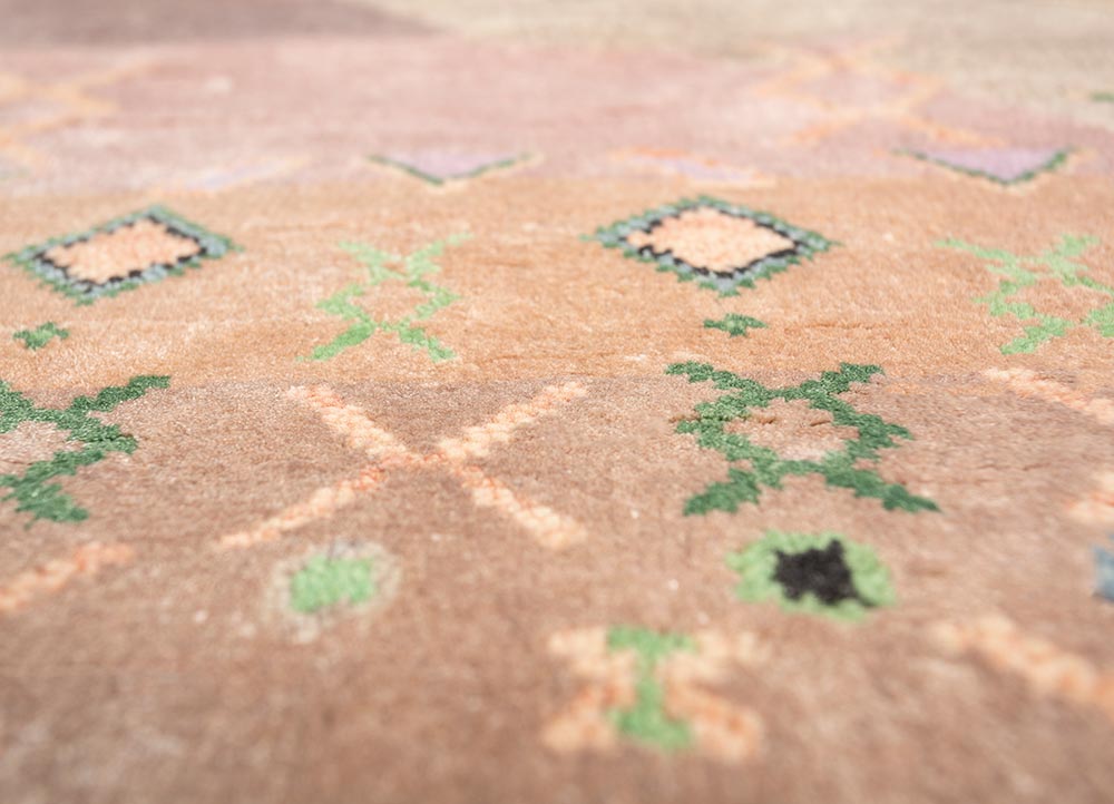 manchaha pink and purple wool and bamboo silk hand knotted Rug - CloseUp