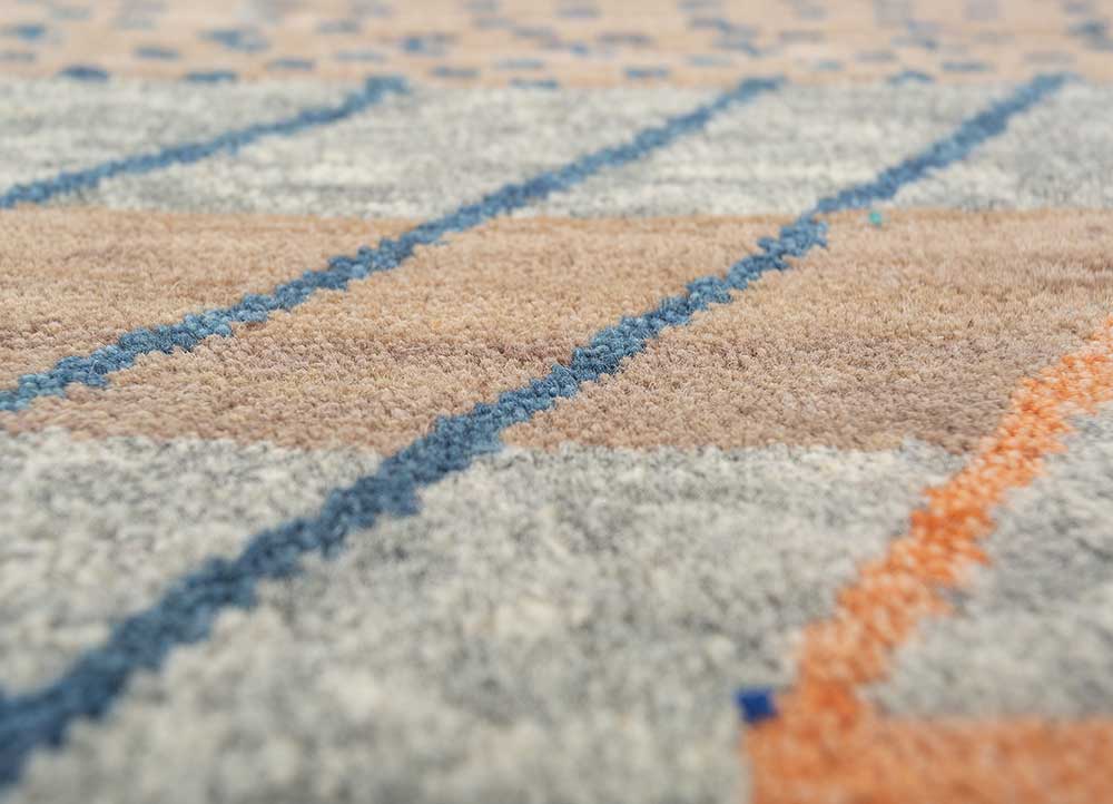 manchaha ivory wool and bamboo silk hand knotted Rug - CloseUp