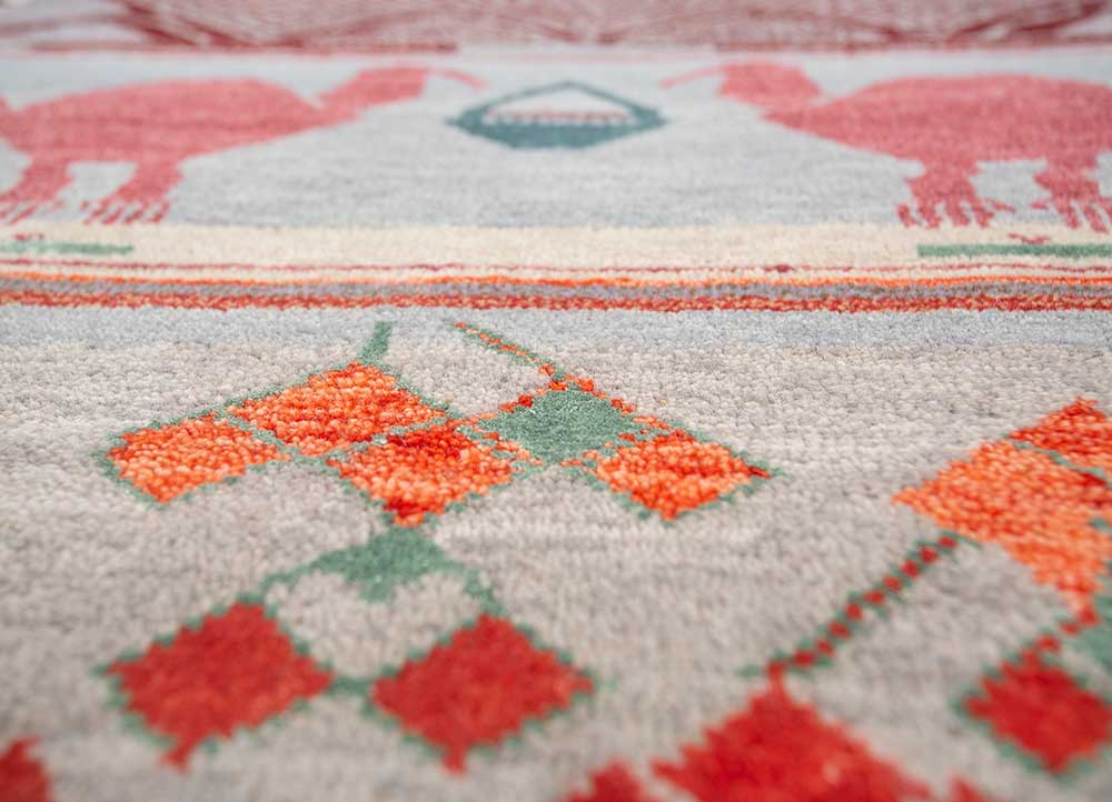 manchaha ivory wool and bamboo silk hand knotted Rug - CloseUp