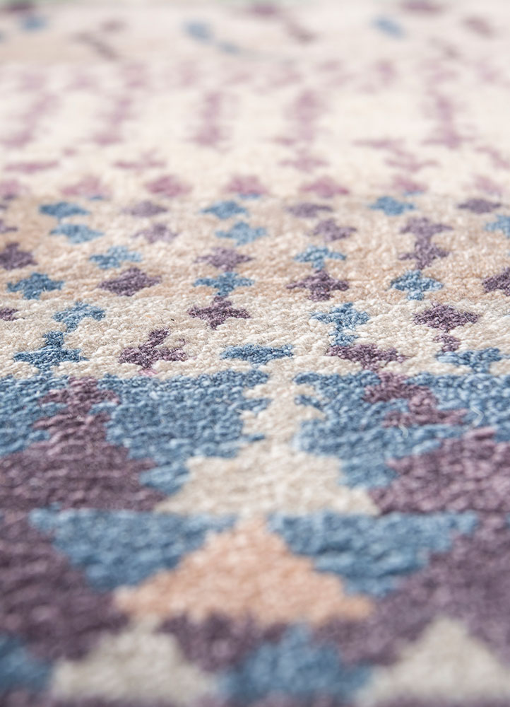 manchaha pink and purple wool and bamboo silk hand knotted Rug - CloseUp