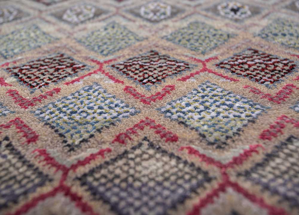 manchaha grey and black wool and bamboo silk hand knotted Rug - CloseUp