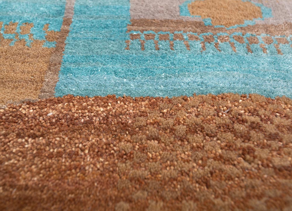 manchaha beige and brown wool and bamboo silk hand knotted Rug - CloseUp