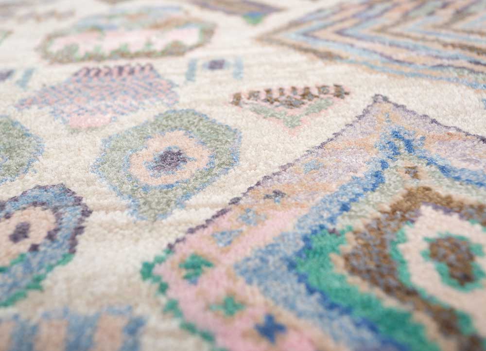 manchaha pink and purple wool and bamboo silk hand knotted Rug - CloseUp