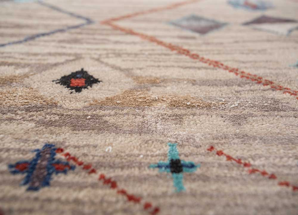 manchaha ivory wool and bamboo silk hand knotted Rug - CloseUp