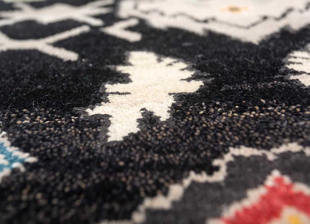 manchaha ivory wool and bamboo silk hand knotted Rug - CloseUp