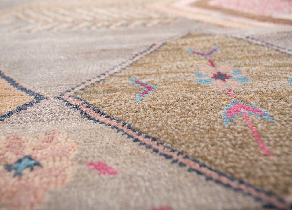 manchaha pink and purple wool and bamboo silk hand knotted Rug - CloseUp