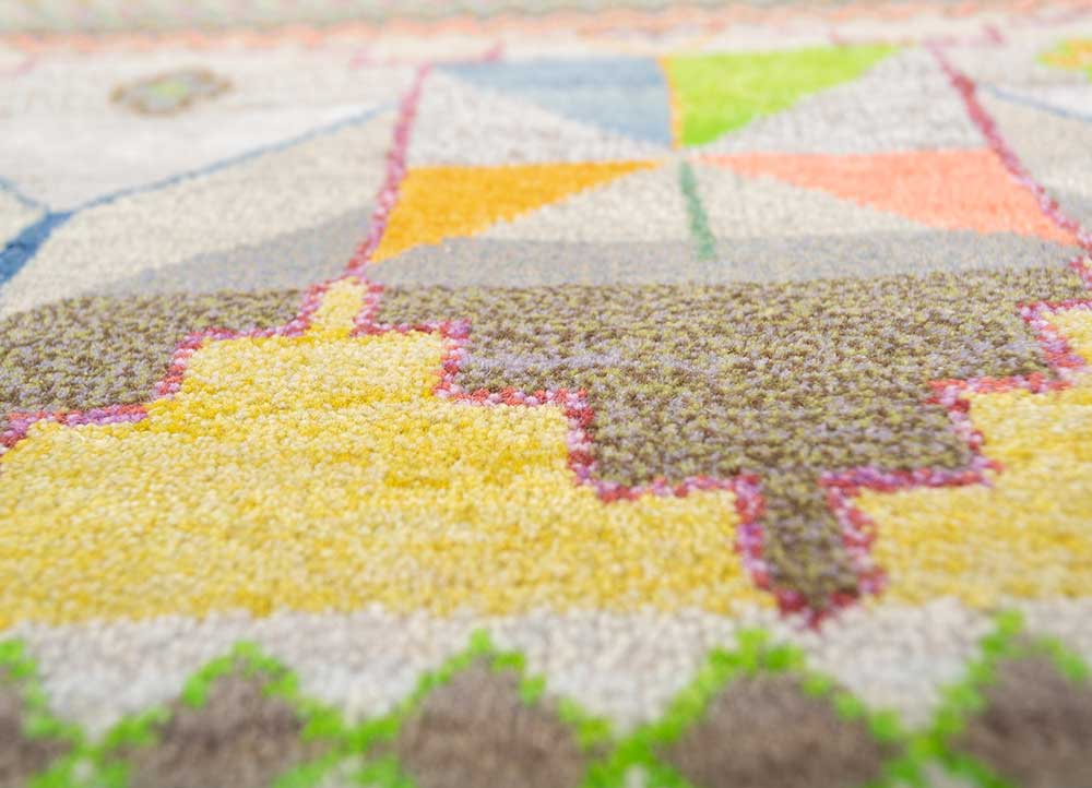 manchaha beige and brown wool and bamboo silk hand knotted Rug - CloseUp