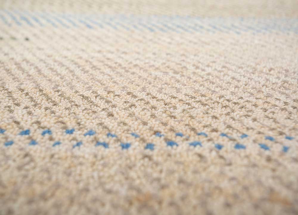 manchaha ivory wool and bamboo silk hand knotted Rug - CloseUp
