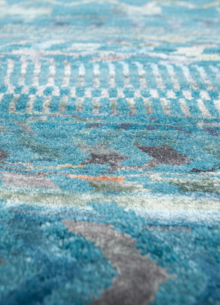 manchaha blue wool and bamboo silk hand knotted Rug - CloseUp