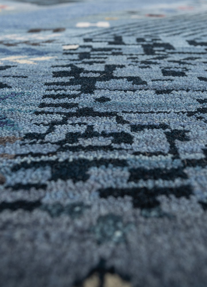 manchaha blue wool and bamboo silk hand knotted Rug - CloseUp