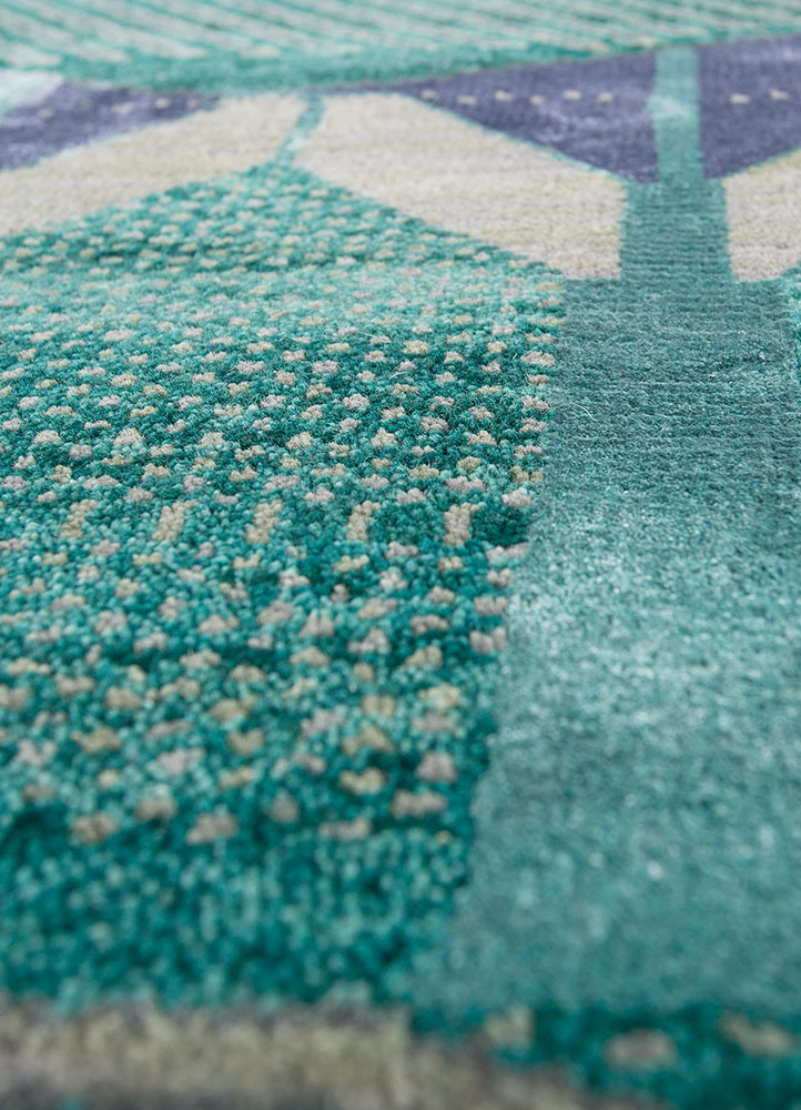 manchaha green wool and bamboo silk hand knotted Rug - CloseUp