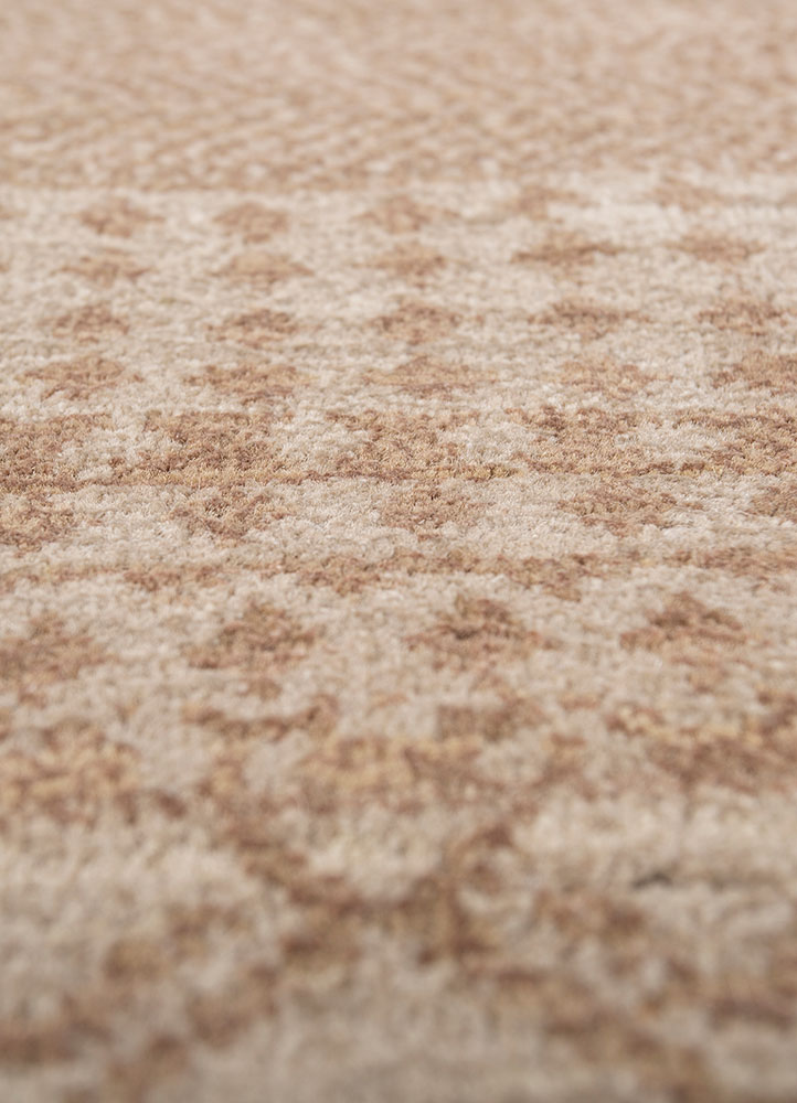 manchaha beige and brown wool and bamboo silk hand knotted Rug - CloseUp