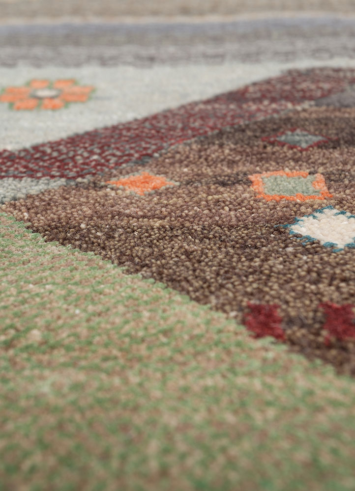 manchaha beige and brown wool and bamboo silk hand knotted Rug - CloseUp