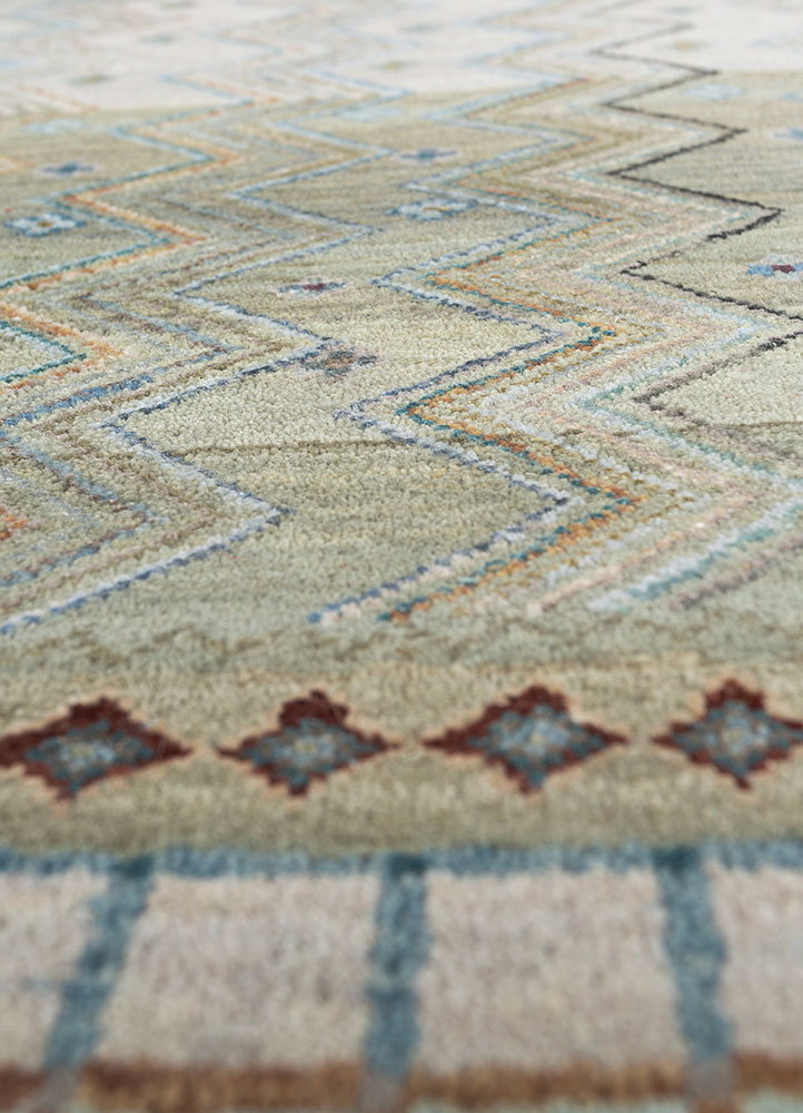 manchaha ivory wool and bamboo silk hand knotted Rug - CloseUp