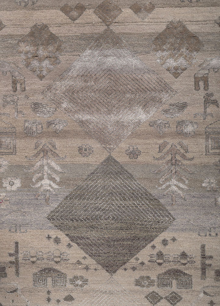 manchaha grey and black wool and bamboo silk hand knotted Rug - CloseUp