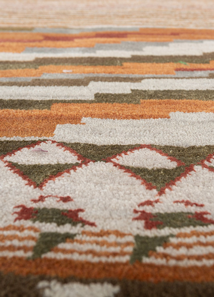 manchaha red and orange wool and bamboo silk hand knotted Rug - CloseUp
