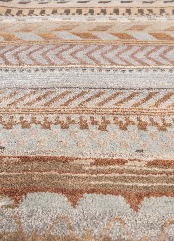 manchaha grey and black wool and bamboo silk hand knotted Rug - CloseUp