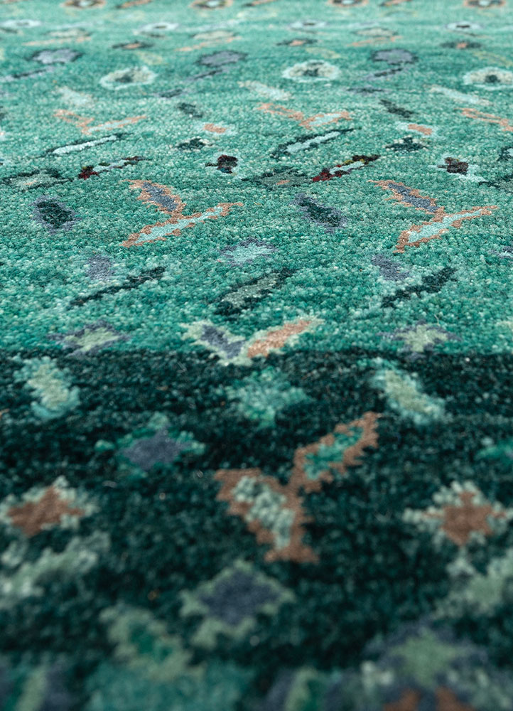 manchaha green wool and bamboo silk hand knotted Rug - CloseUp