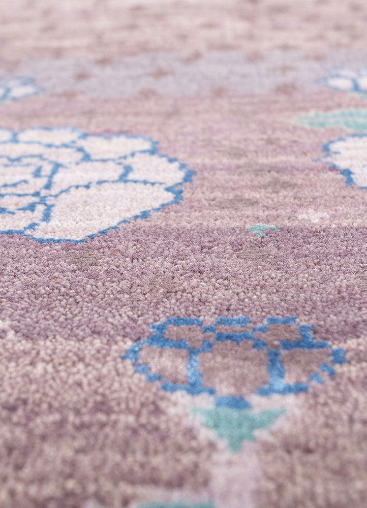 manchaha blue wool and bamboo silk hand knotted Rug - CloseUp