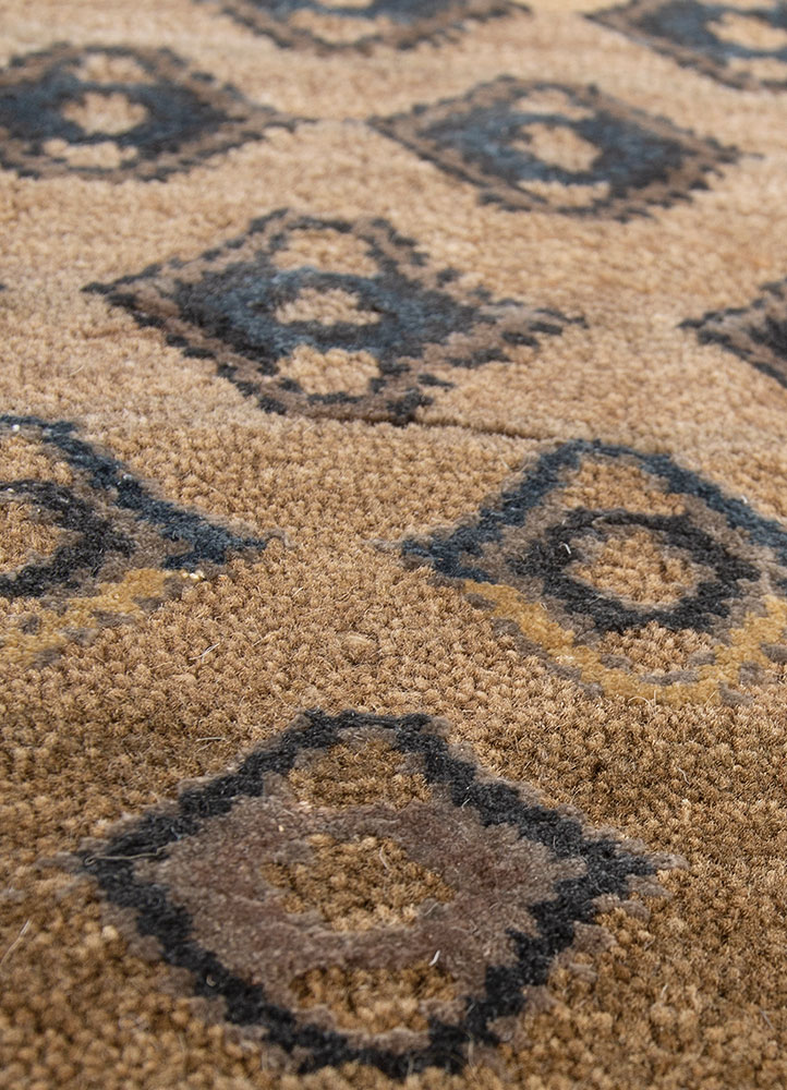 manchaha beige and brown wool and bamboo silk hand knotted Rug - CloseUp