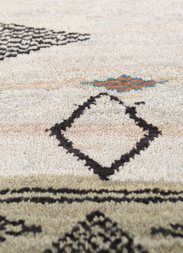manchaha ivory wool and bamboo silk hand knotted Rug - CloseUp