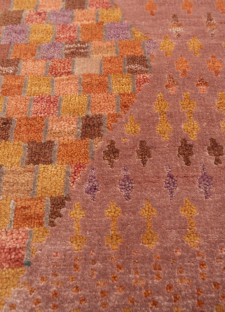 manchaha red and orange wool and bamboo silk hand knotted Rug - CloseUp