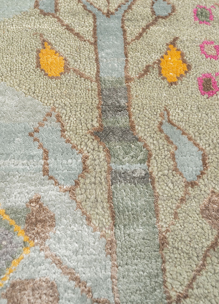 manchaha green wool and bamboo silk hand knotted Rug - CloseUp