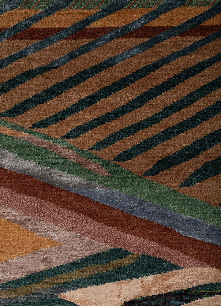 manchaha red and orange wool and bamboo silk hand knotted Rug - CloseUp