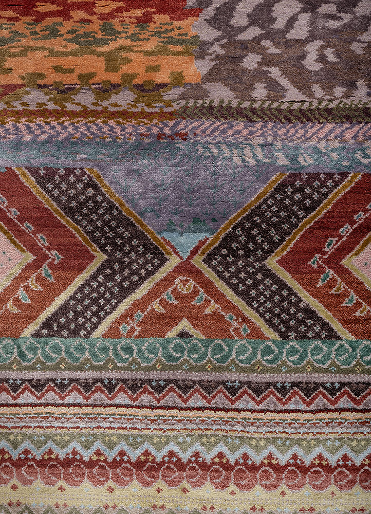 manchaha pink and purple wool and bamboo silk hand knotted Rug - CloseUp