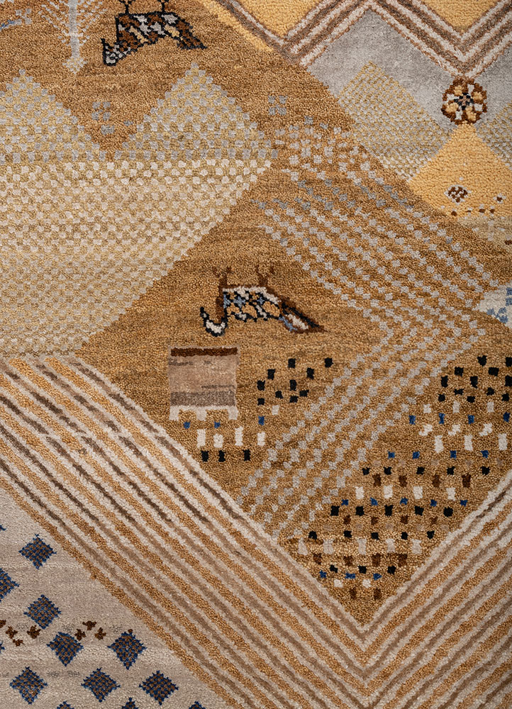 manchaha ivory wool and bamboo silk hand knotted Rug - CloseUp