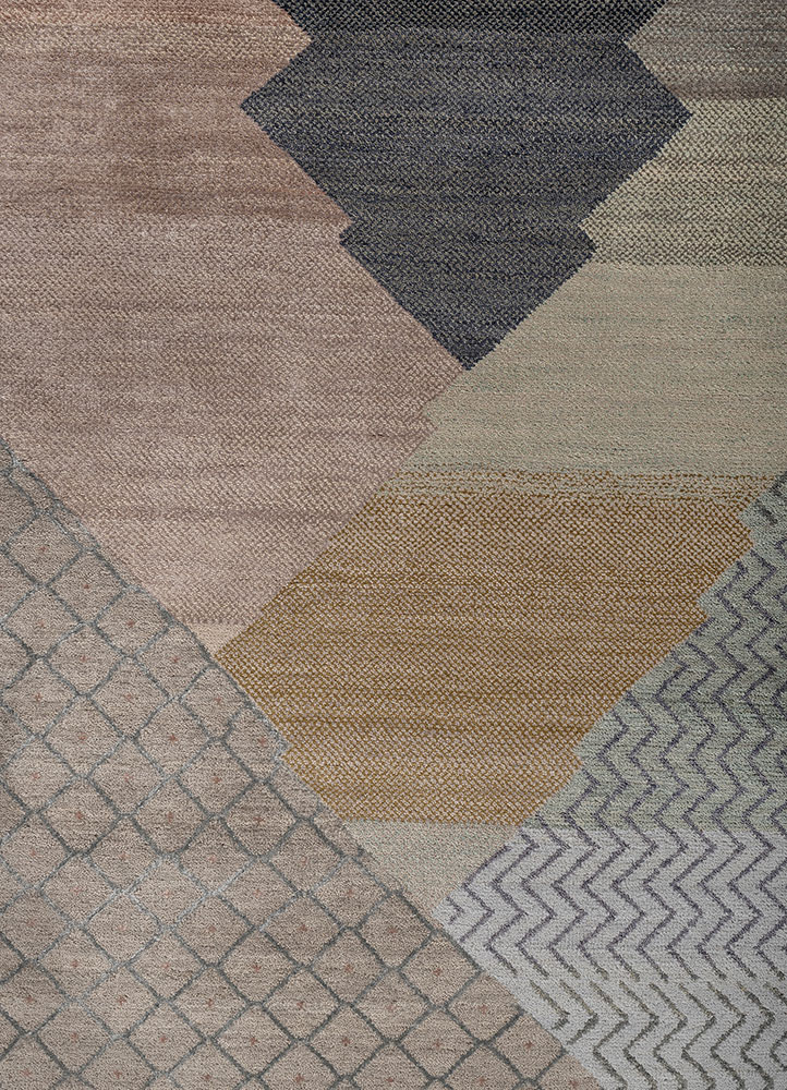 manchaha grey and black wool and bamboo silk hand knotted Rug - CloseUp