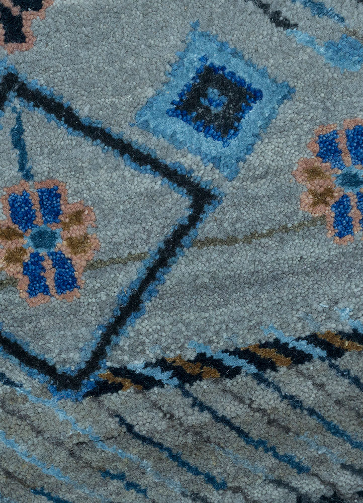 manchaha blue wool and bamboo silk hand knotted Rug - CloseUp