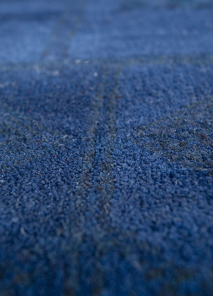 manchaha blue wool and bamboo silk hand knotted Rug - CloseUp