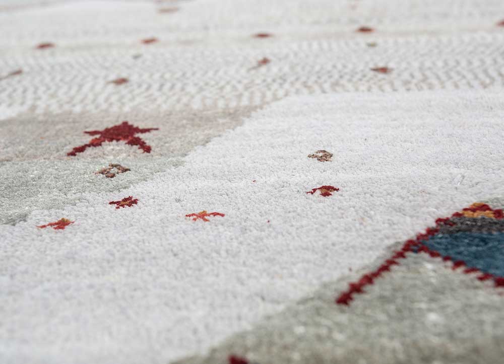 freedom manchaha blue wool and bamboo silk hand knotted Rug - CloseUp