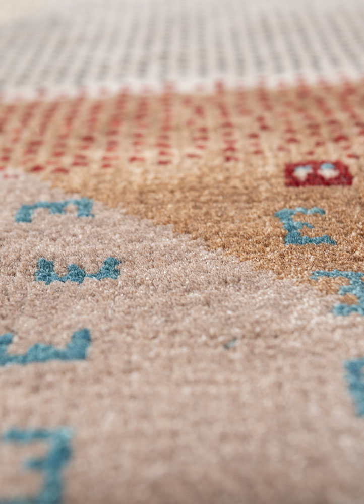 freedom manchaha grey and black wool and bamboo silk hand knotted Rug - CloseUp